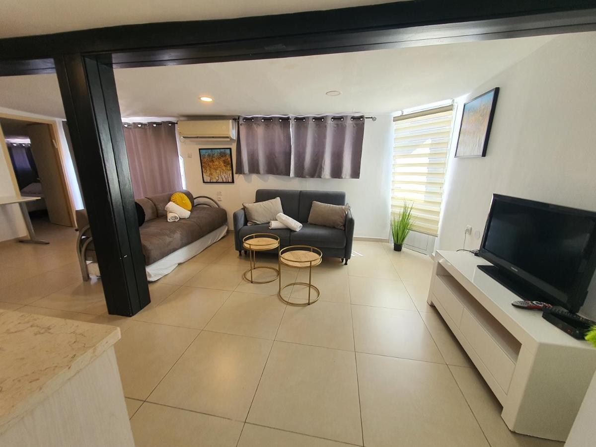 Barak Royal Suites 20 Sea View - ג'קוזי בחצר ומרפסות עם נוף לים Ελάτ Εξωτερικό φωτογραφία