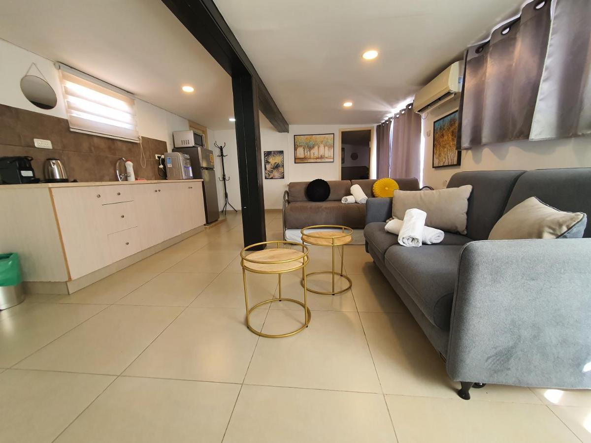 Barak Royal Suites 20 Sea View - ג'קוזי בחצר ומרפסות עם נוף לים Ελάτ Εξωτερικό φωτογραφία